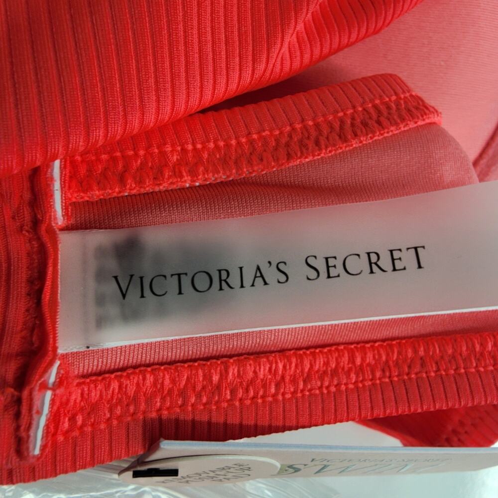 NWT Victoria’s Secret Bikini Top 36C Pink Textured Twist Push Up Strapless Strap - Picture 8 of 10
